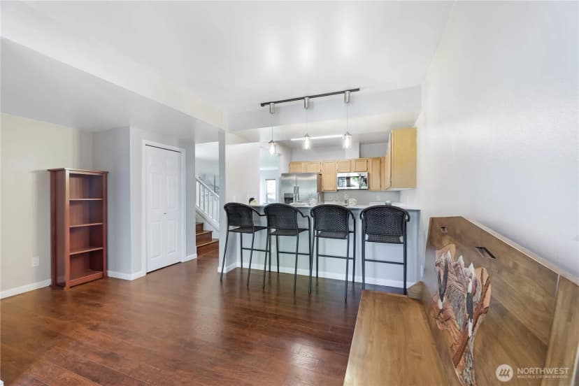 Property photo for 11520 Maple Court, Mukilteo photo 4