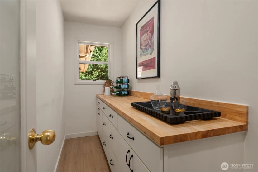 Property photo for 13214 180th Avenue Ne, Redmond photo 17