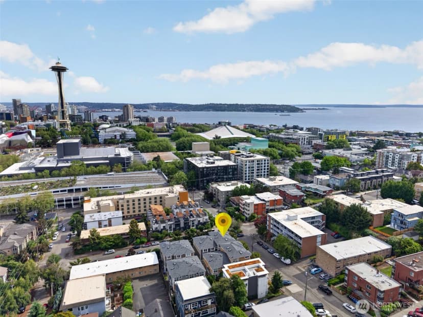 Property photo for 804 3rd Avenue N, Seattle photo 30