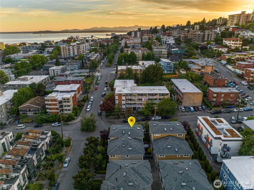 Property photo for 804 3rd Avenue N, Seattle photo 32