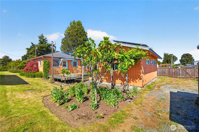 Property photo for 2009 11th Street, Anacortes photo 24
