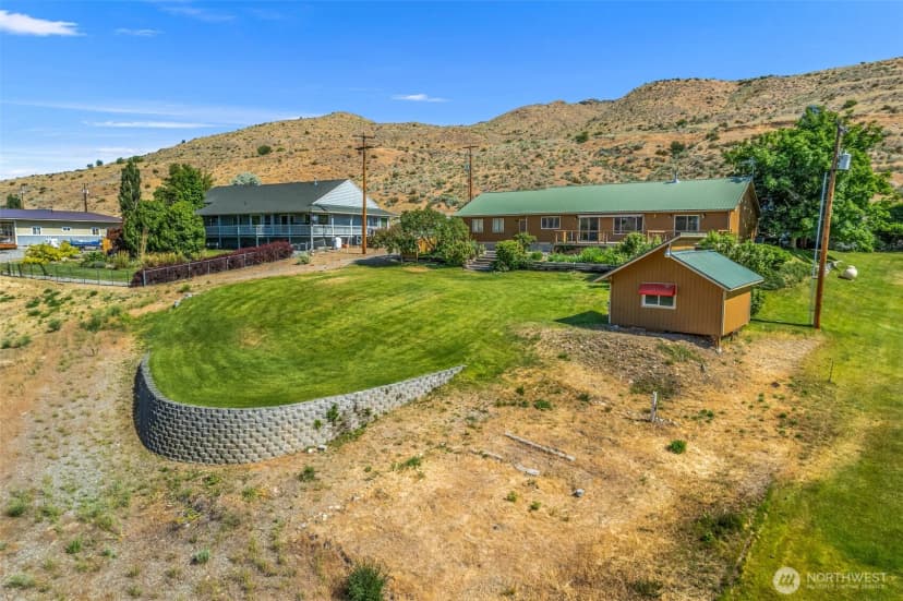 Property photo for 105 Bill Shaw Road, Pateros photo 24