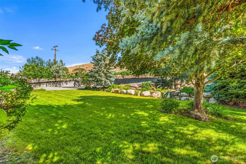 Property photo for 105 Bill Shaw Road, Pateros photo 36