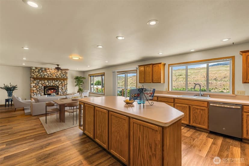 Property photo for 105 Bill Shaw Road, Pateros photo 12