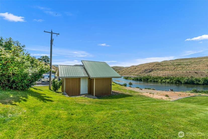 Property photo for 105 Bill Shaw Road, Pateros photo 28