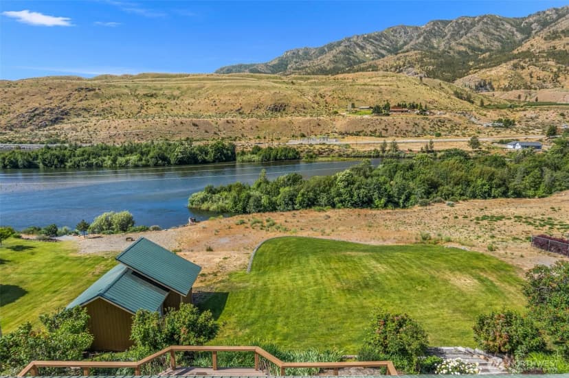 Property photo for 105 Bill Shaw Road, Pateros photo 23