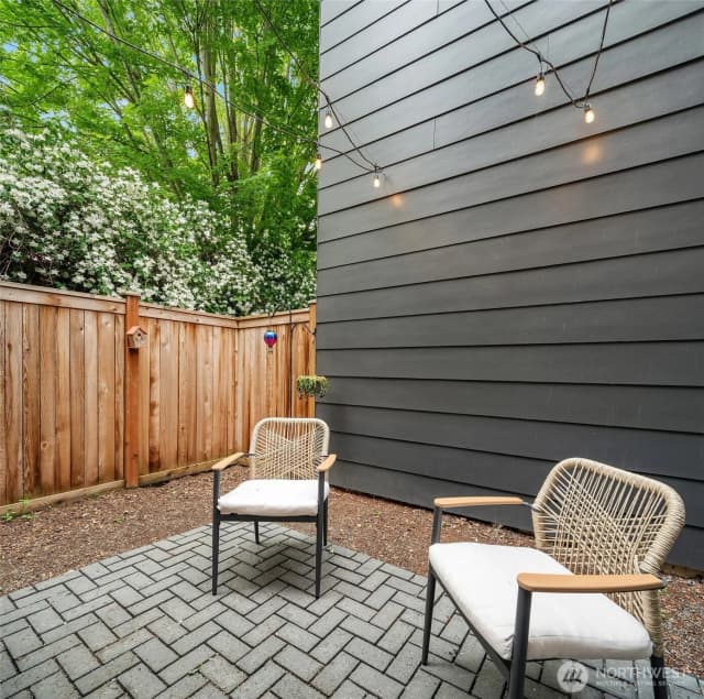 Property photo for 7154 44th Avenue S, Seattle photo 5