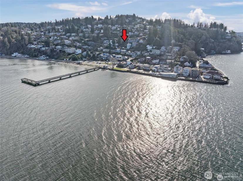 Property photo for 6726 Soundview Drive Ne, Tacoma