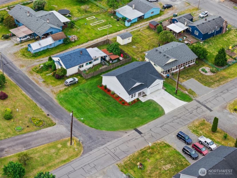 Property photo for 475 Garfield Ave E, Tenino photo 24