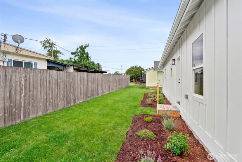 Property photo for 475 Garfield Ave E, Tenino photo 21