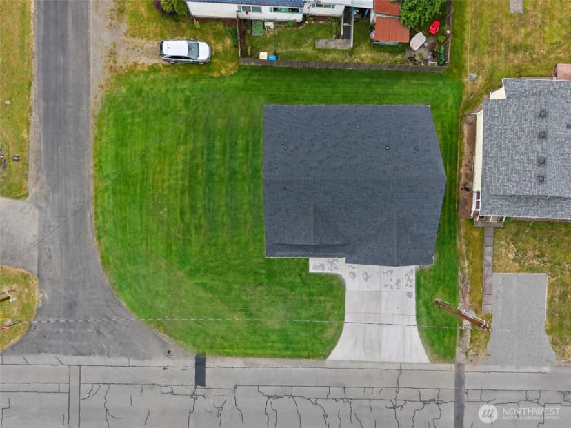 Property photo for 475 Garfield Ave E, Tenino photo 23