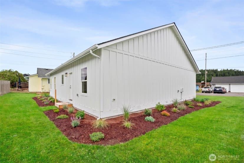 Property photo for 475 Garfield Ave E, Tenino photo 22