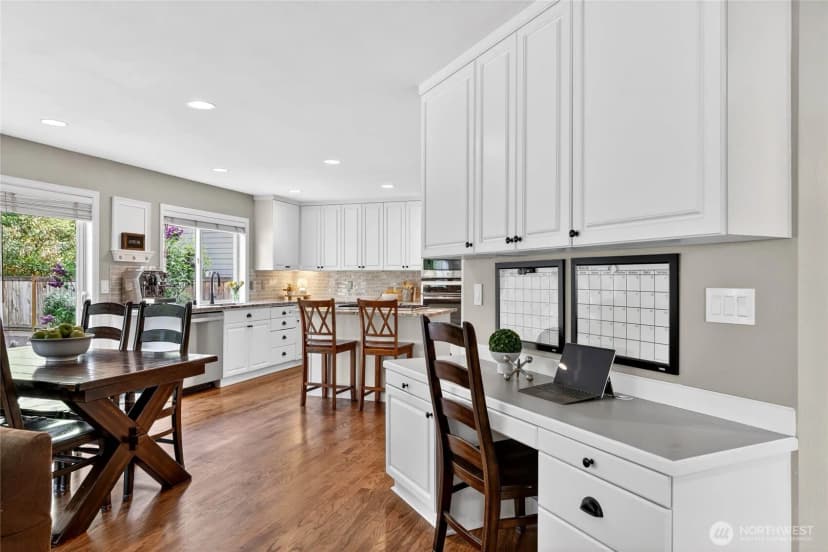 Property photo for 24861 Ne 1st Place, Sammamish photo 13