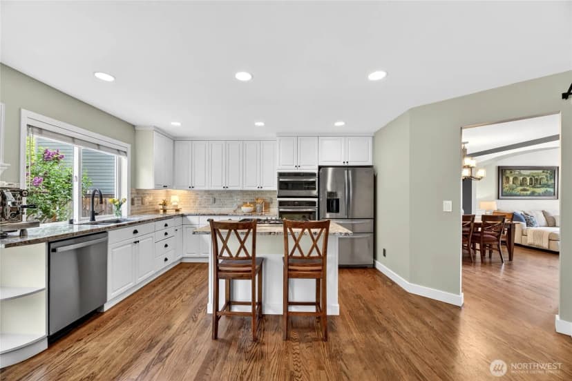 Property photo for 24861 Ne 1st Place, Sammamish photo 9