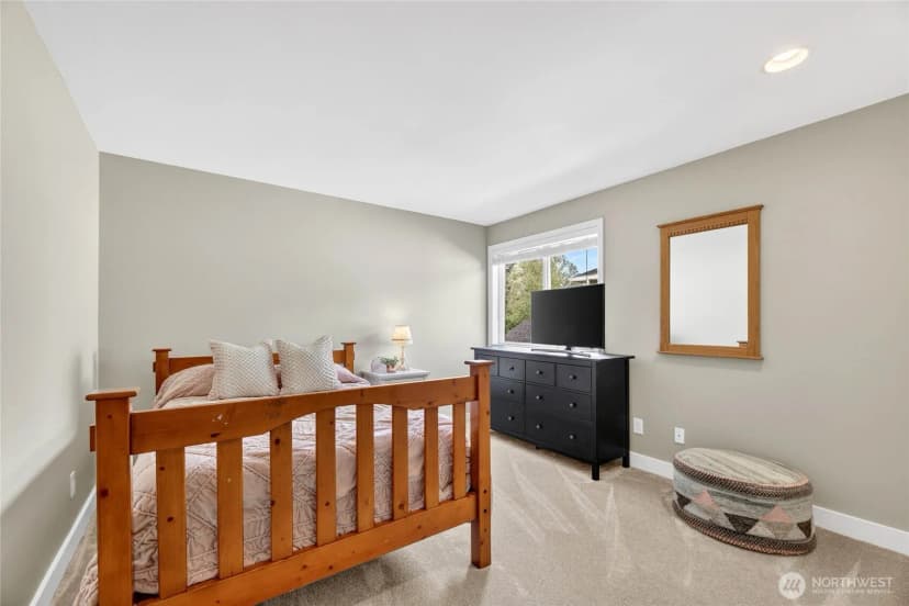 Property photo for 24861 Ne 1st Place, Sammamish photo 32