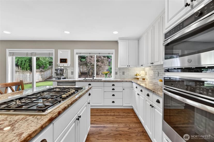 Property photo for 24861 Ne 1st Place, Sammamish photo 11