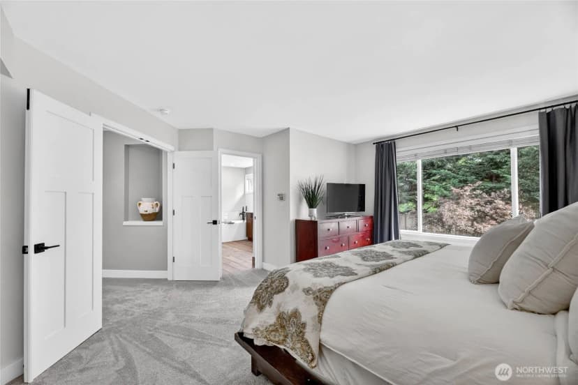 Property photo for 24861 Ne 1st Place, Sammamish photo 27