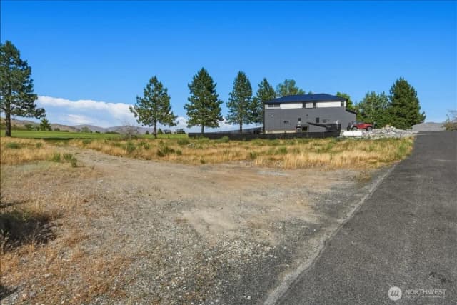 Property photo for 55 Long Drive, Pateros photo 2