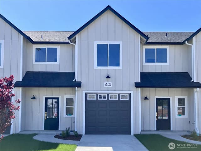 Property photo for 44 Sussex Court, Sequim