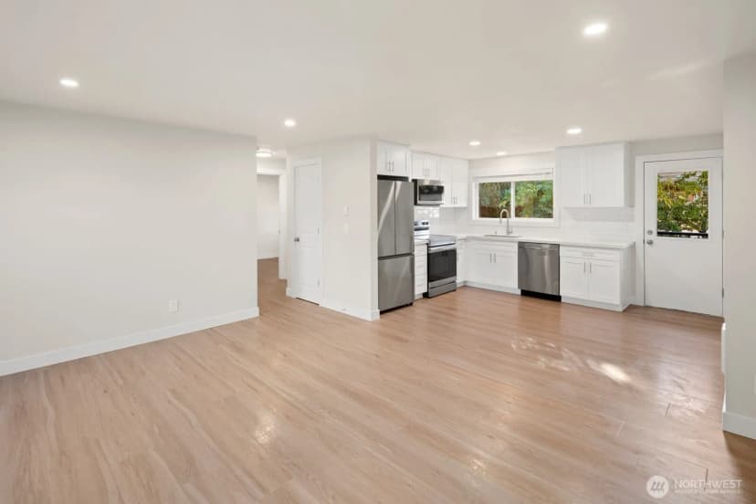 Property photo for 845 Kirkland Way, Kirkland photo 20