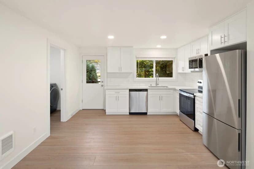 Property photo for 845 Kirkland Way, Kirkland photo 30