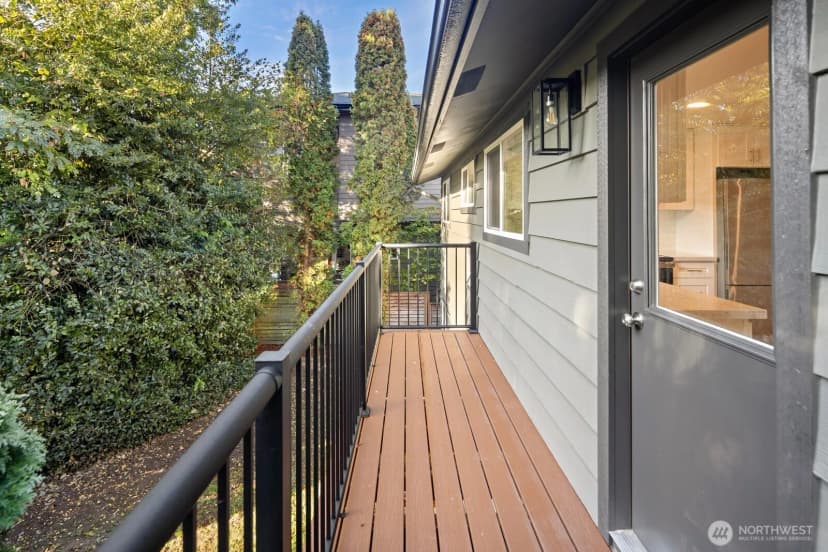 Property photo for 845 Kirkland Way, Kirkland photo 3