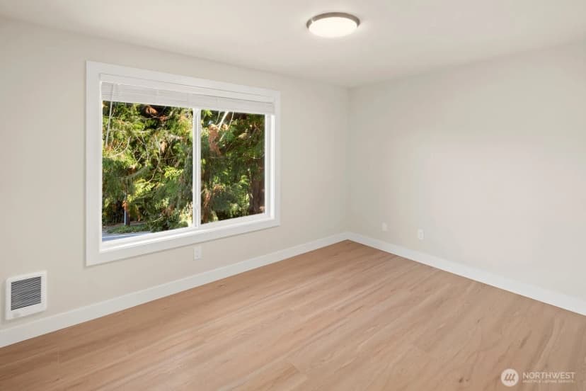 Property photo for 845 Kirkland Way, Kirkland photo 32