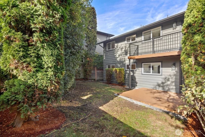 Property photo for 845 Kirkland Way, Kirkland photo 10