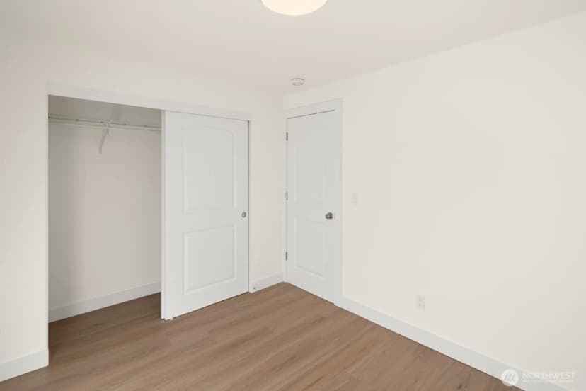 Property photo for 845 Kirkland Way, Kirkland photo 33