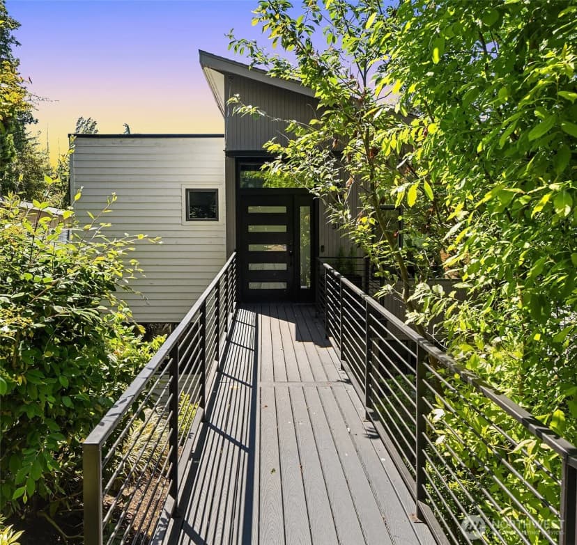 Property photo for 311 34th Avenue E, Seattle photo 37