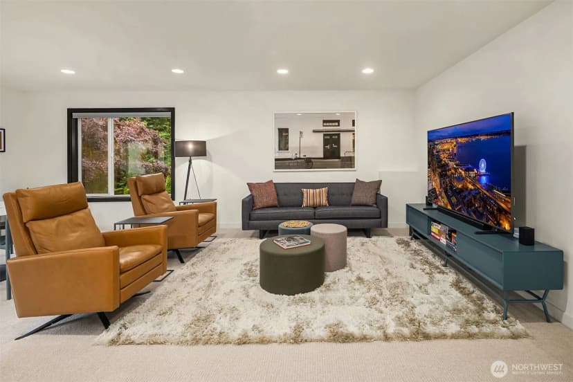 Property photo for 311 34th Avenue E, Seattle photo 28