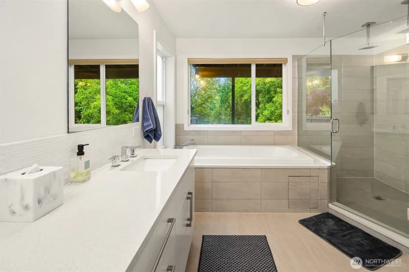 Property photo for 311 34th Avenue E, Seattle photo 26