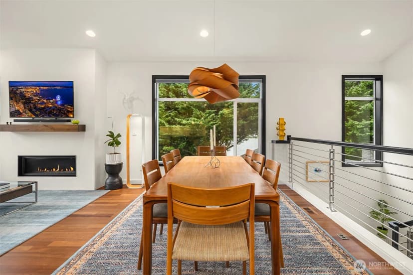 Property photo for 311 34th Avenue E, Seattle photo 15