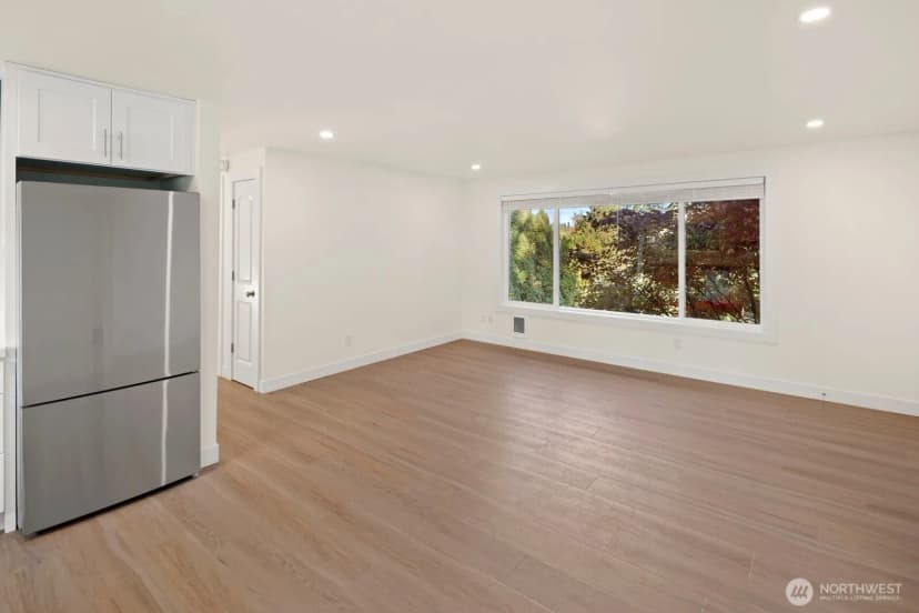 Property photo for 845 Kirkland Way, Kirkland photo 32