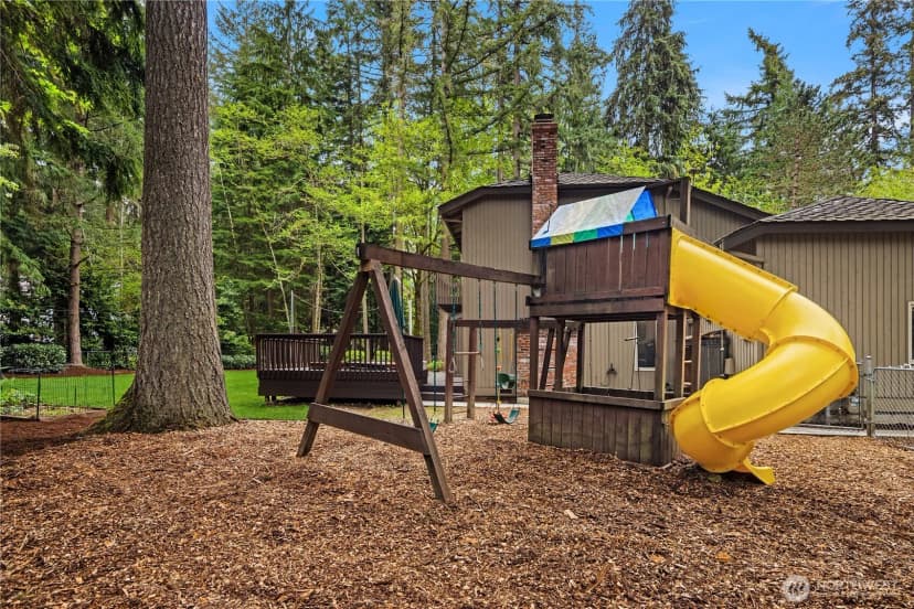 Property photo for 22542 Ne 46th Street, Redmond photo 37
