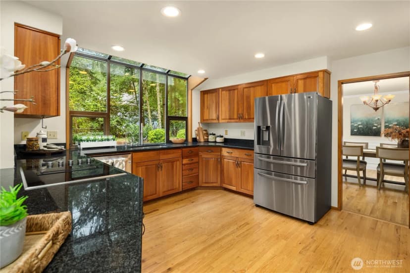 Property photo for 22542 Ne 46th Street, Redmond photo 13