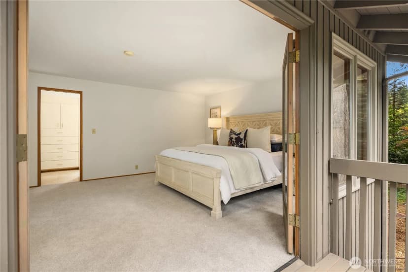 Property photo for 22542 Ne 46th Street, Redmond photo 32