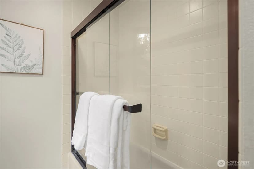 Property photo for 22542 Ne 46th Street, Redmond photo 27