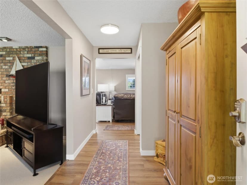 Property photo for 14516 224th Street E, Graham photo 4