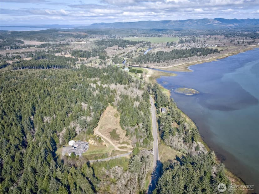 Property photo for 1740 State Route 101, Ilwaco photo 7