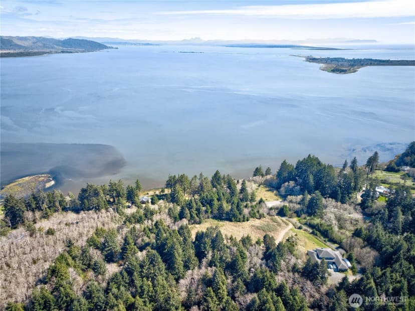 Property photo for 1740 State Route 101, Ilwaco photo 4