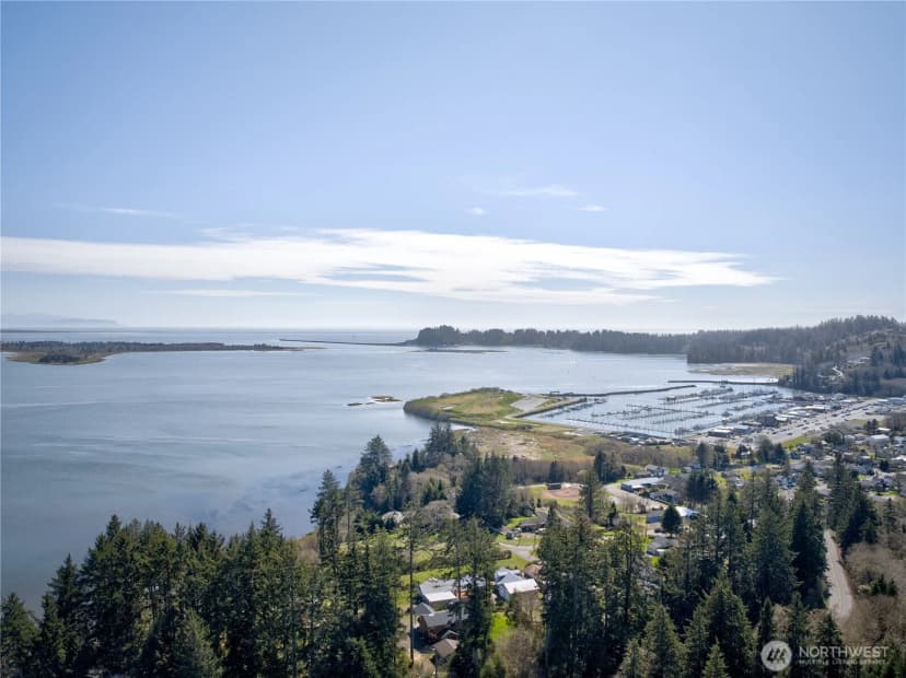 Property photo for 1740 State Route 101, Ilwaco photo 9