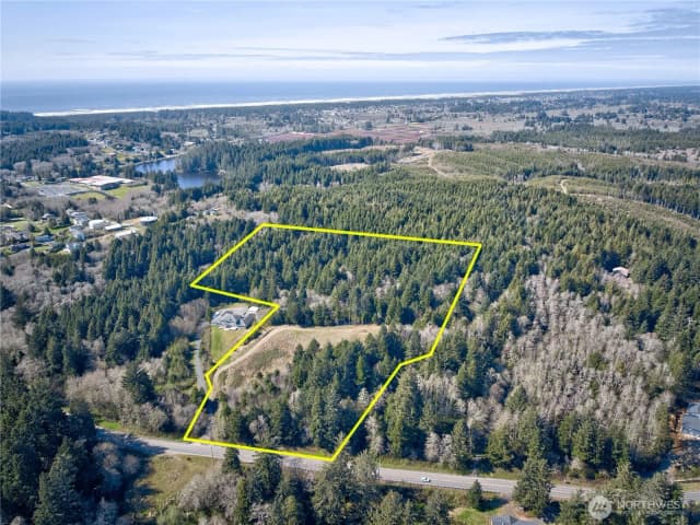 Property photo for 1740 State Route 101, Ilwaco photo 3