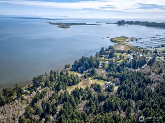 Property photo for 1740 State Route 101, Ilwaco photo 5