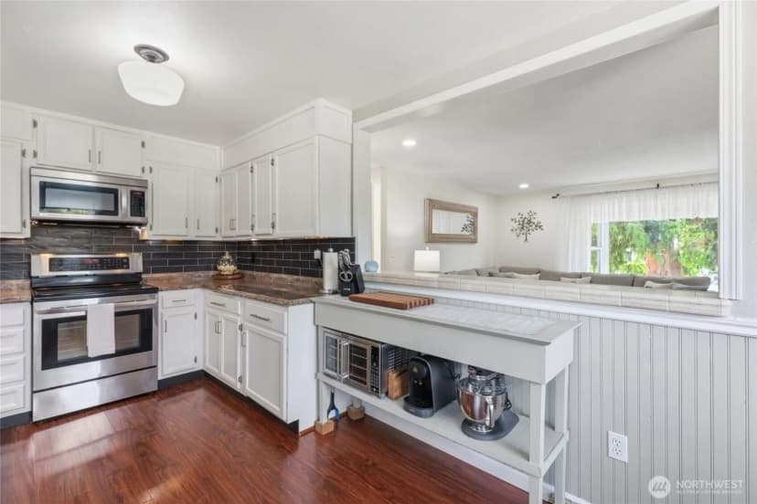Property photo for 6878 Helena Drive Ne, Bremerton photo 23