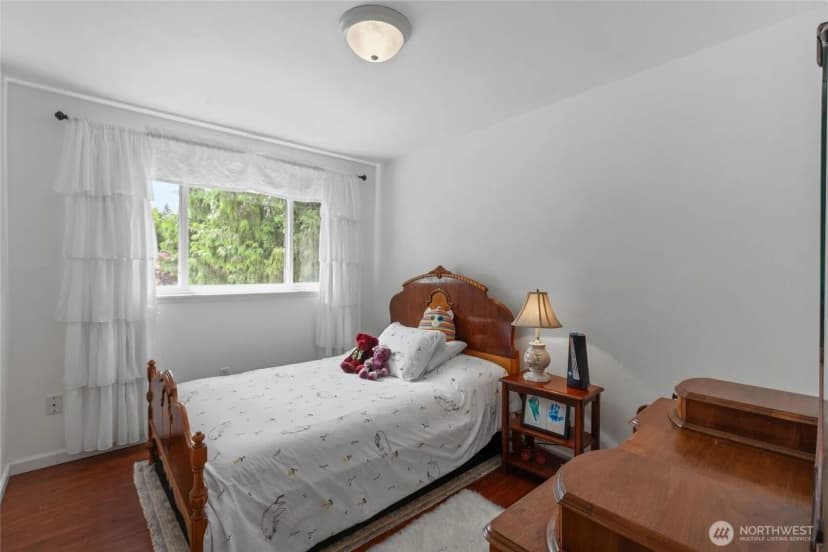 Property photo for 6878 Helena Drive Ne, Bremerton photo 29