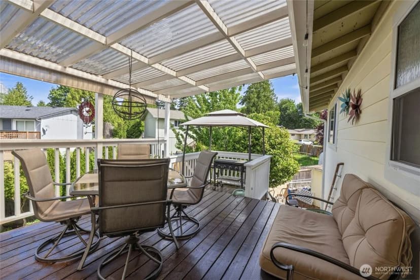 Property photo for 6878 Helena Drive Ne, Bremerton photo 31