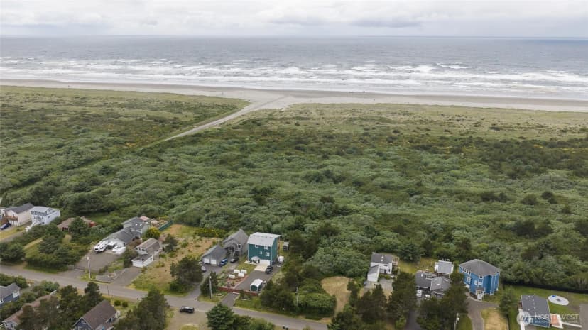Property photo for 163 Sand Dune Avenue Nw, Ocean Shores photo 3