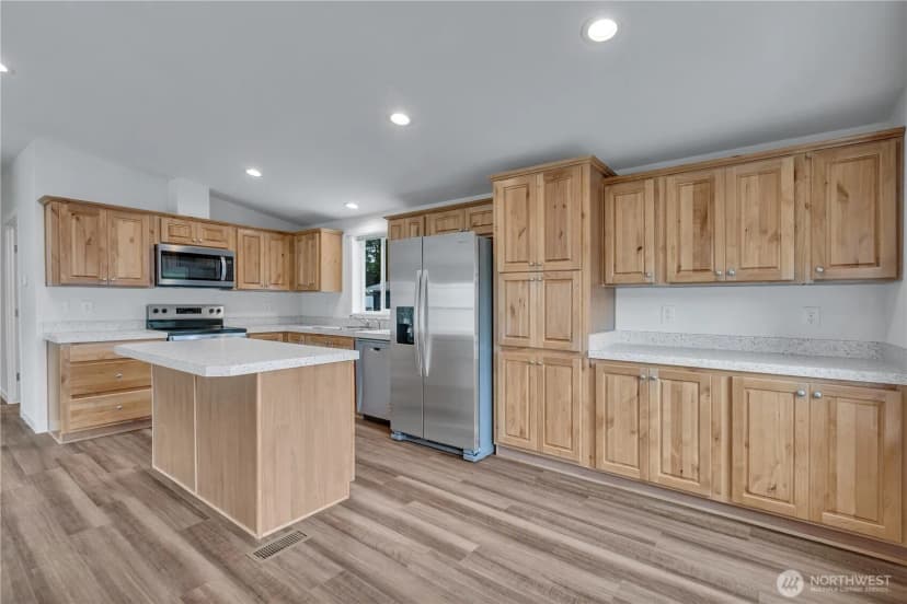 Property photo for 1510 Maple Lane #5, Kent photo 12