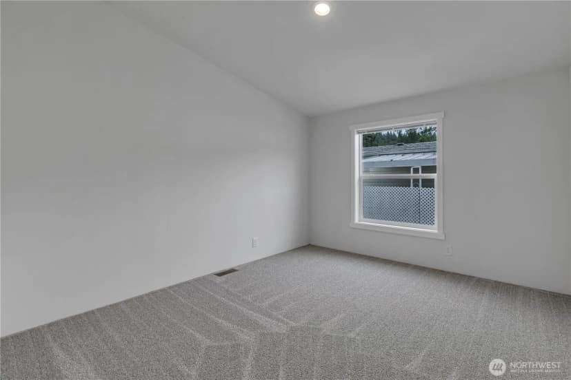 Property photo for 1510 Maple Lane #5, Kent photo 22